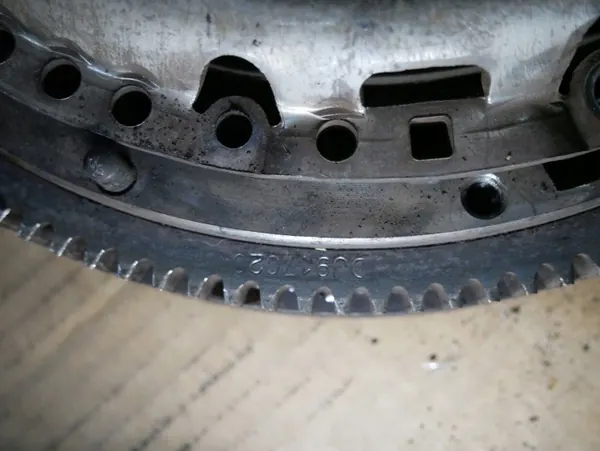 VW Koppelingsset OEM 03C141025G 03C141031D 03C105273K image 5
