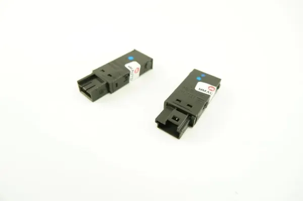 Tomada USB AUX OEM 13348688 para Opel Astra J image 4
