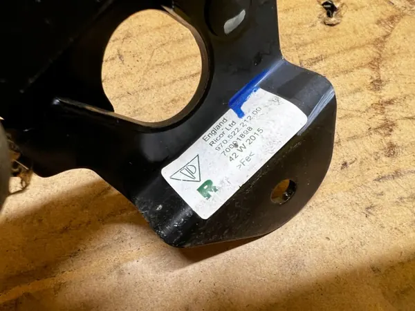 Hecksitzhalterung OEM 97052221200/97052221100 Set image 4