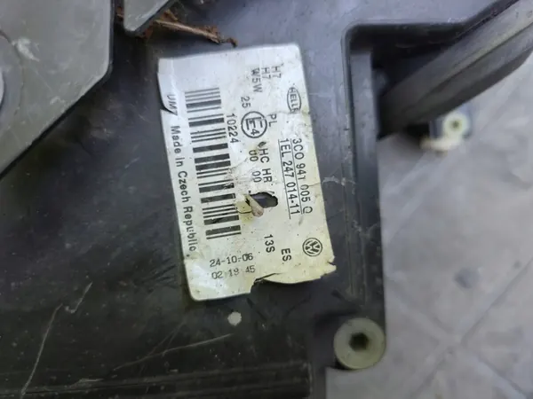 Vasen Etuvalaisin 3C0941005Q VW Passat B6 image 9