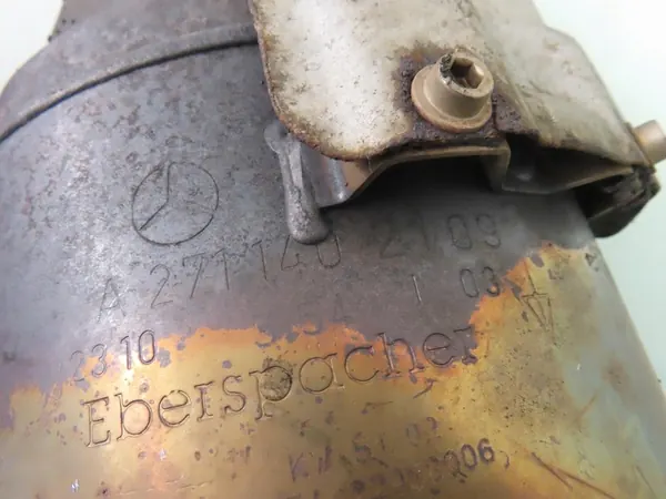 Exhaust Manifold A2711402109 image 3