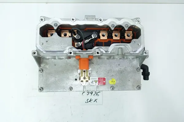 Accugenerator Lader VW Passat GTE image 2