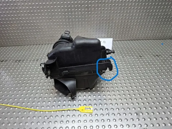 Luftfilterhus OEM S25165782 för Nissan Juke image 2