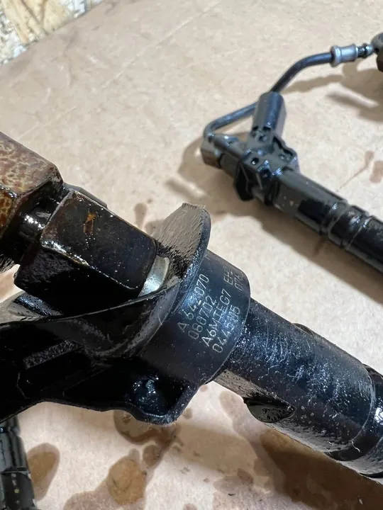 MERCEDES-BENZ W211 INJETOR DE COMBUSTÍVEL A6420701987 image 2