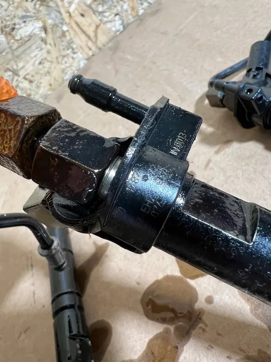 MERCEDES-BENZ W211 INJETOR DE COMBUSTÍVEL A6420701987 image 3