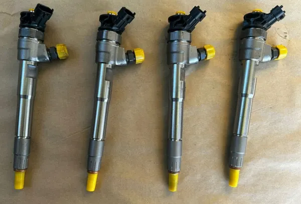 Brandstofinjector OEM 0445110939 voor 2.0 DCI Motor image 3