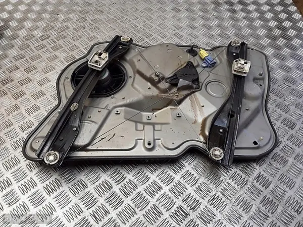 Skoda Octavia Fensterheber OEM 1z1837655g image 8