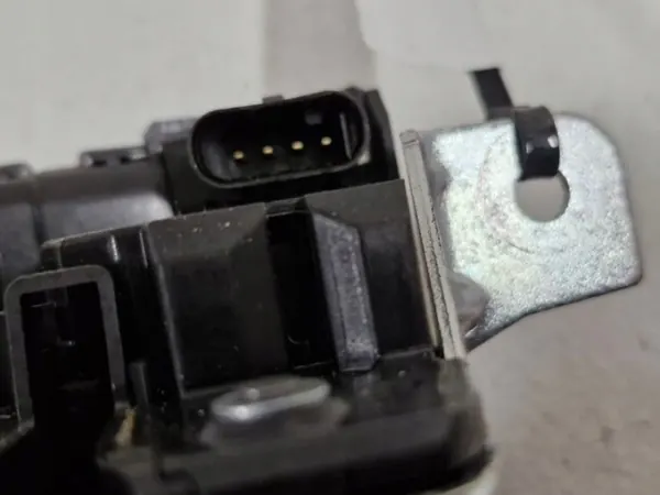 Mercedes-Benz W176 kofferbakslot OEM A0997400500 image 3