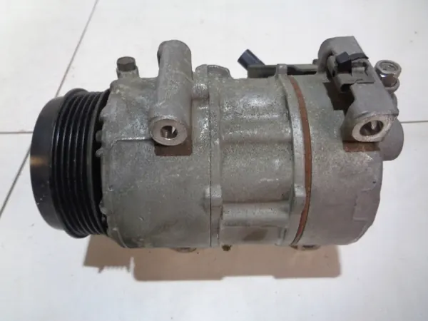Compressor de Ar Condicionado Mercedes W169 W245 2.0 CDI A0022304811 image 6