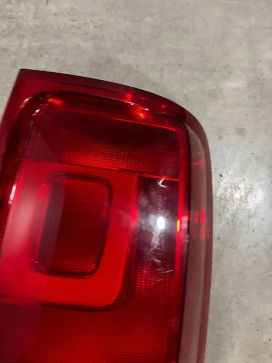 Lámpara trasera Volkswagen Amarok 2H1945096G image 5