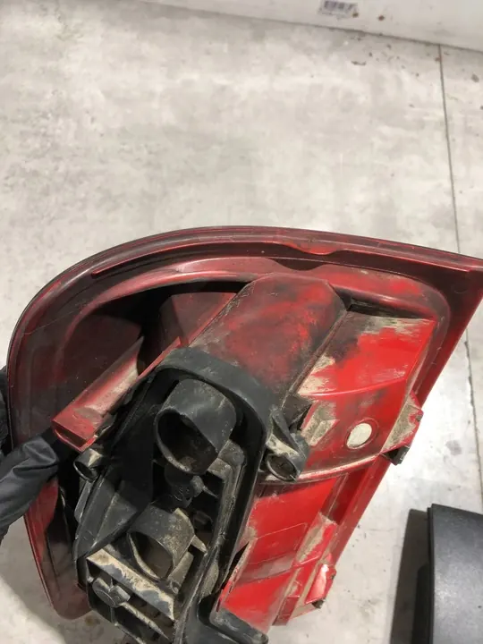 Lámpara trasera Volkswagen Amarok 2H1945096G image 8