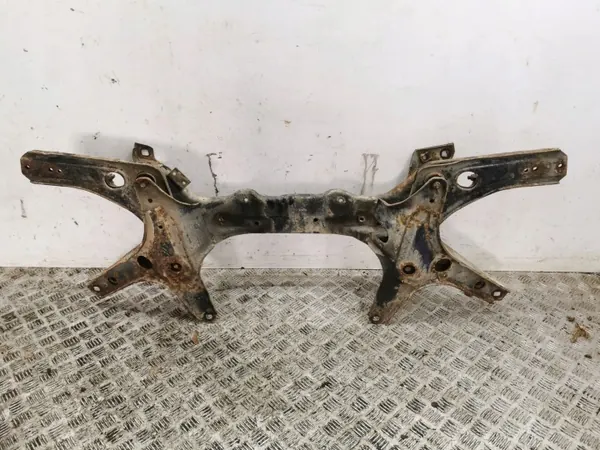 Ford Orion 1991 Subchassi dianteiro OEM AMD143553 image 5