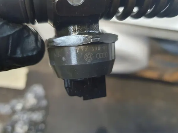 Spolarpump OEM 07Z130073H AYH för VW Touareg 7L image 3