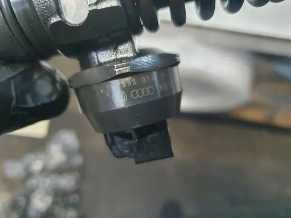 Spolarpump OEM 07Z130073H AYH för VW Touareg 7L image 4
