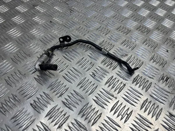 Audi SQ7 Turbooljeledning OEM 057121662E - Begagnad image 2