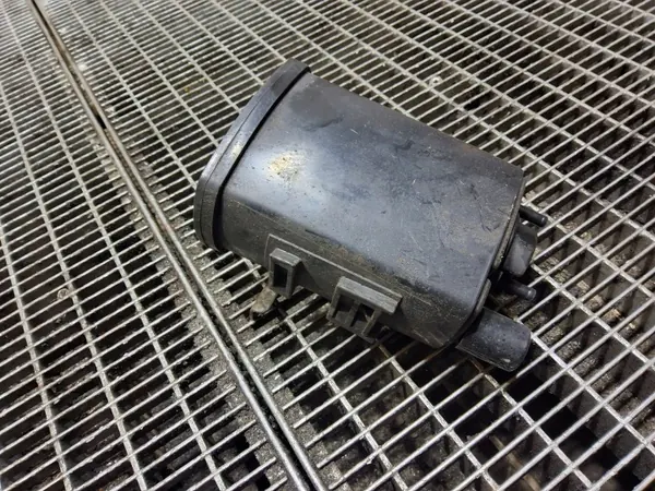 Filtro de carbón Suzuki Jimny 2005 OEM 81AA image 4