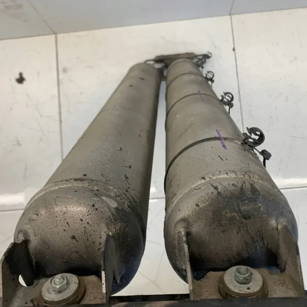 Réservoir suspension air OEM 68264595AB Dodge RAM image 7