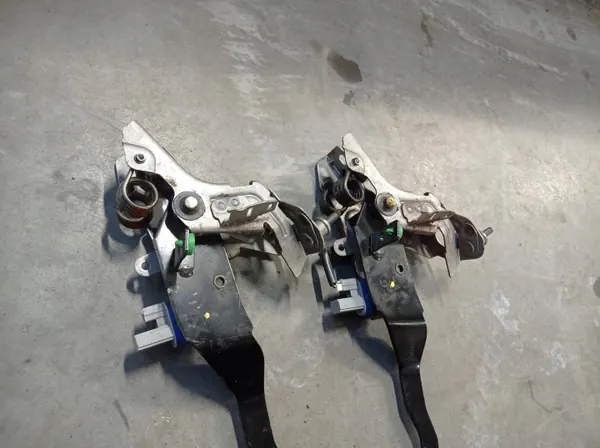 Pedal embraiagem Mazda OEM GDB4 para Mazda 6 GH image 5