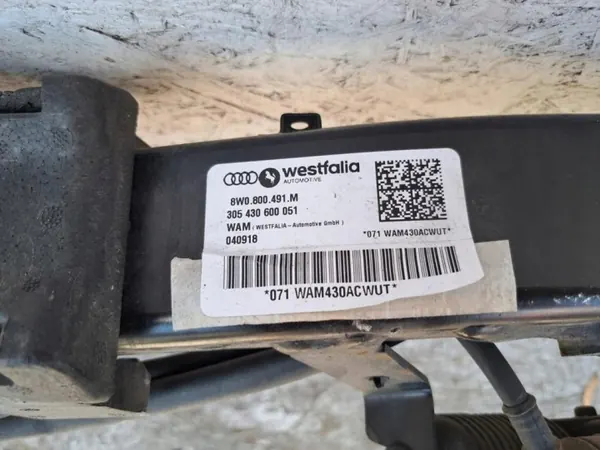 Audi OE 8W0800491M hinausvetokoukku A4 A5 B9 2016-23 image 4
