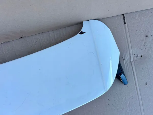 Nissan OE 960304E achterklepspoiler image 3