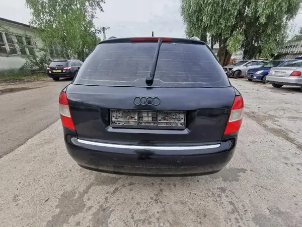 Audi A4 Supporti motore e cambio 2004 2.5L 8E0599125B image 9