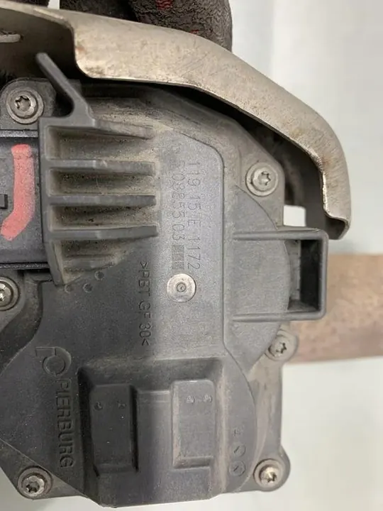 Vanne d'échappement Renault Kadjar 1.5 DCI OEM 11915E1172 image 4