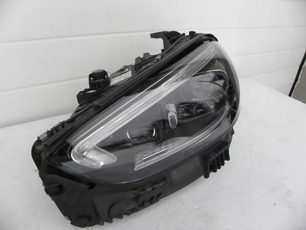 FULL-LED LINKER VOORLAMP MERCEDES C-KLASSE W206 image 3