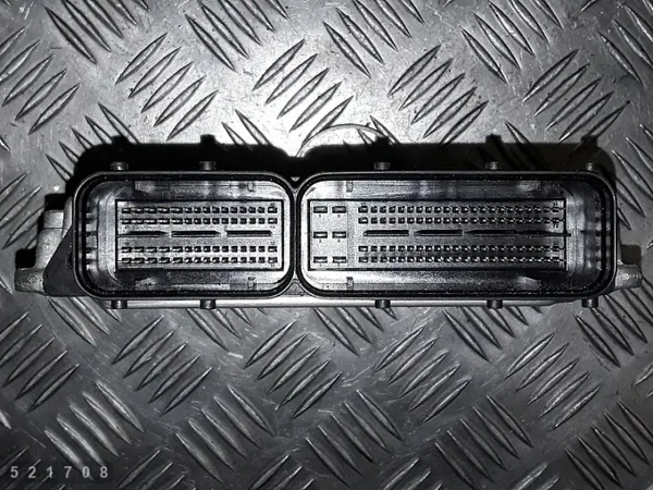 VW Scirocco ECU OEM 03L906018GF - 2000 TDI image 4