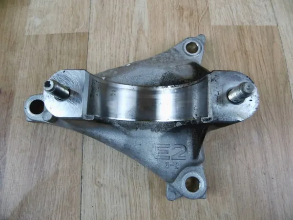 Soporte de eje Mazda CX-5 II OEM G2A325740C image 2
