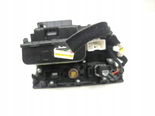 Tomada USB Hyundai Tucson OEM 84632N7703 - Usado image 10