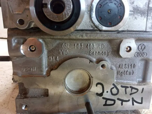 Gebruikte Audi Motorcilinderkop OEM 05L103403AD image 6