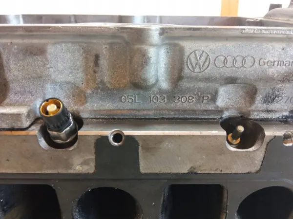 Gebruikte Audi Motorcilinderkop OEM 05L103403AD image 7