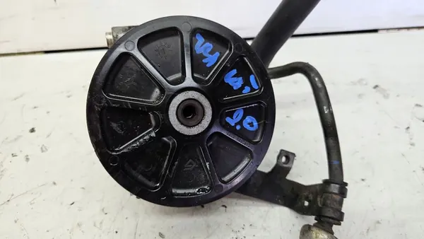 Ford OE GK21-3A696-BB Servostyrningspump image 3