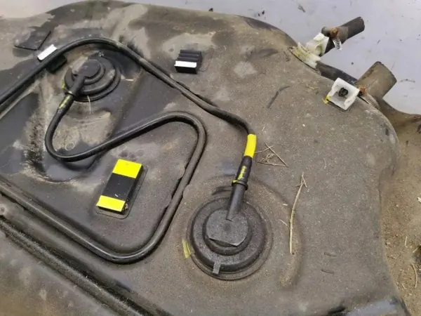 Tanque combustível Ford Kuga III 2022 OEM T282126 image 9