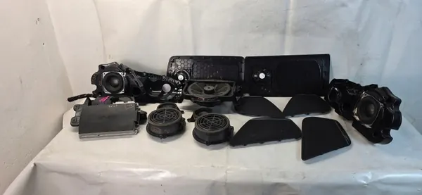 OEM NAGŁOŚNIENIE WZMACNIACZ Bose-kaiuttimet Audi A6 C7 image 2