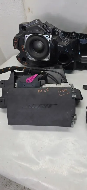 OEM NAGŁOŚNIENIE WZMACNIACZ Bose-kaiuttimet Audi A6 C7 image 4
