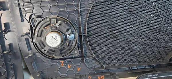 OEM NAGŁOŚNIENIE WZMACNIACZ Bose-kaiuttimet Audi A6 C7 image 9