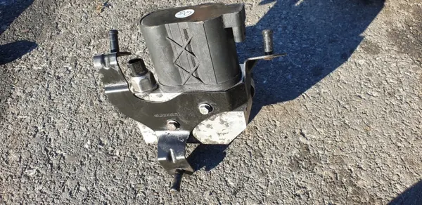 Mercedes S W221 Ophangkleppomp OEM A2213200635 image 3