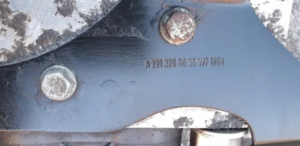Mercedes S W221 Ophangkleppomp OEM A2213200635 image 4