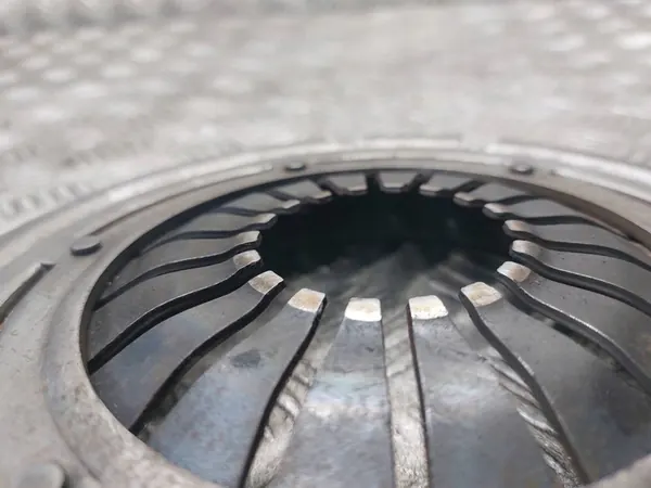 Kytkinlevy + Painelevy Opel Astra G 1.7 CDTI 55351769 image 2