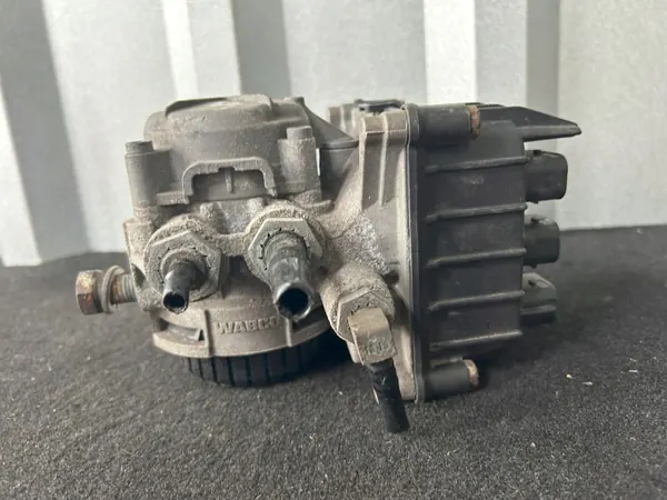 DAF XF 106 etuakselin EBS-modulaattori OEM 2047120 image 3