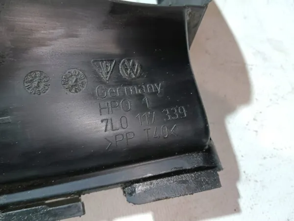 Porsche Cayenne Lufteinlassabdeckung Intercooler OEM 7L0117339 image 4