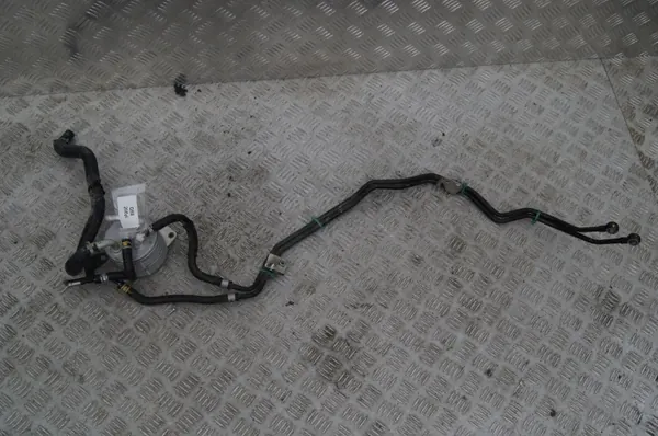 Refroidisseur d'huile Infiniti Q50 OEM 3.0 V6 2019 - Occasion image 2