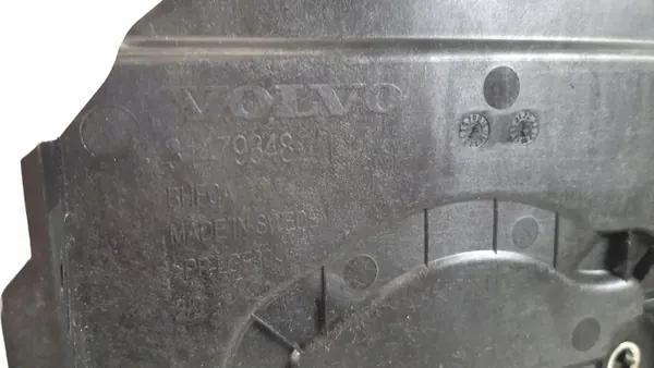 Volvo V60 II akun pohja OEM 31479348, 31479349 image 7