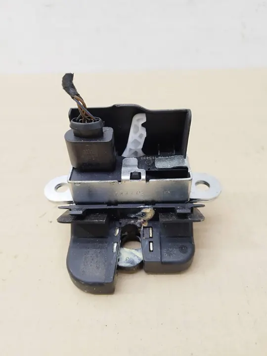 Baklucka lås Seat Leon II image 2