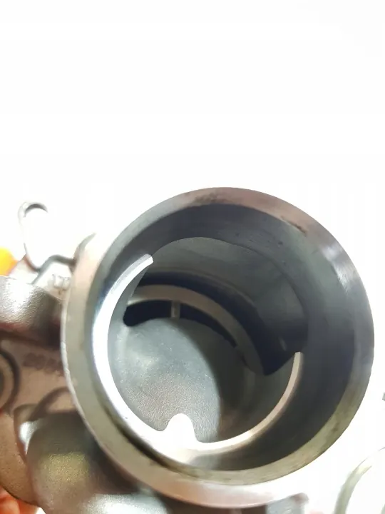 Oliepomp OEM 150009846R voor Mercedes W205 C-Klasse 1.6 DCI image 8