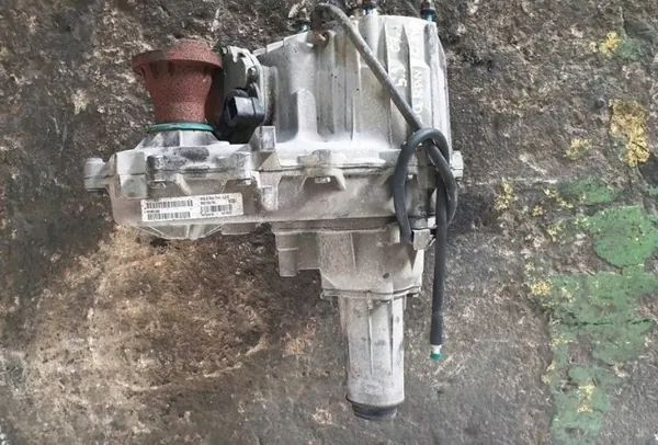 Dodge Durango I transferkastreductor OEM P52105473AD image 8