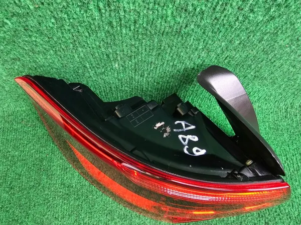 LÁMPARA TRASERA IZQUIERDA AUDI A3 8V3945091 image 4