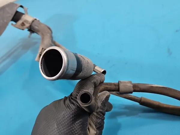 Polttoainetäyttöputki OEM IMPRK1540909 Toyota Auris II:lle image 3