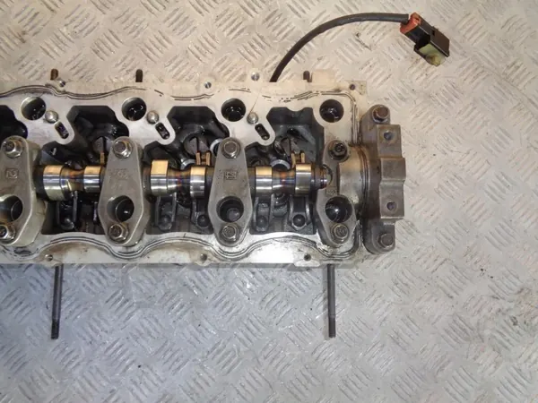 Culasse Moteur OEM 22111-27400 pour Kia Ceed image 4